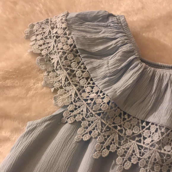 Baby Blue Flowy Top with Crotchet Fringe Off the Shoulders or On the Shoulders🦋 - Picture 3 of 8